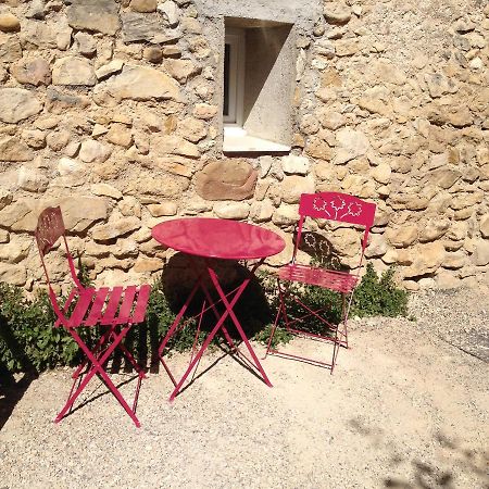 Chambre D'Hote Geiko Cabrieres-d'Aigues Exteriör bild